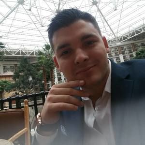 Meet your Posher, Hunter